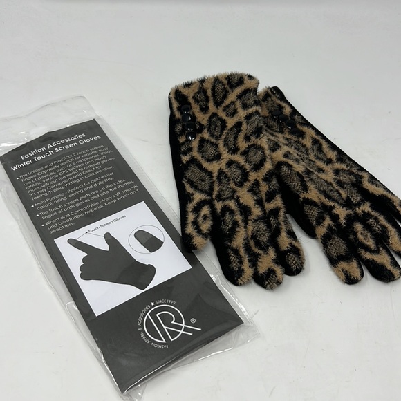 🆕Winter Touch Screen Gloves Black Soft Breathable Cheetah Pattern Gloves - Picture 6 of 8